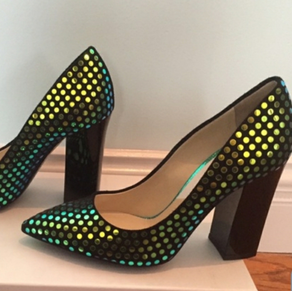 Shoes - Picture 2 of 3
